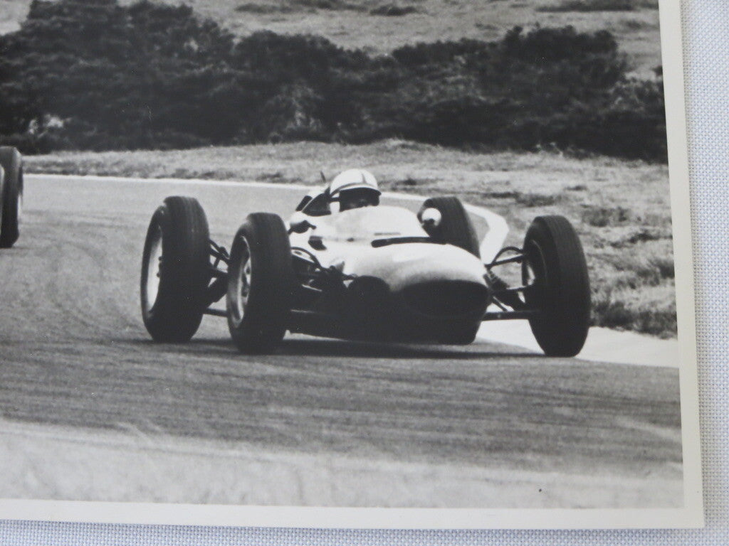Vintage Racing Photo Photograph John Surtees Bruce McLaren 1962 South Africa 