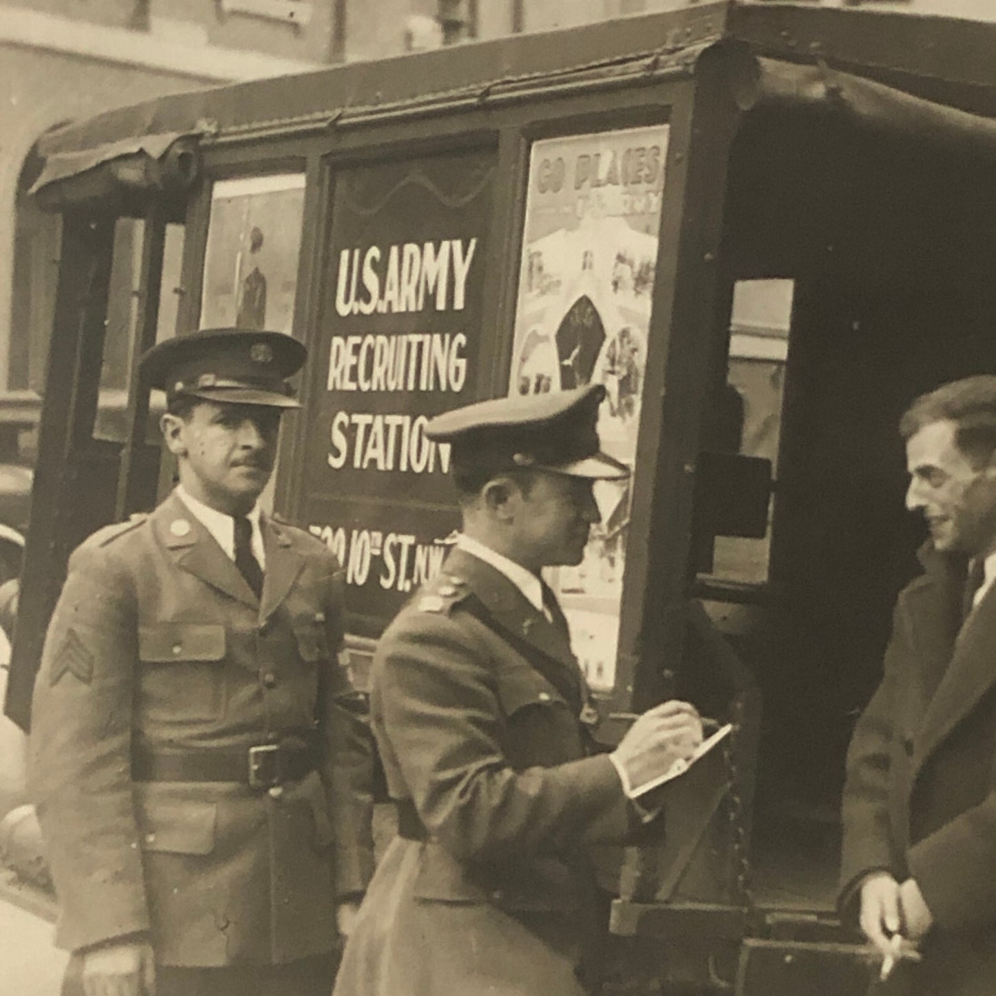 Military Photo Photograph Army Recruiting Truck 1933 Underwood & Underwood Photo