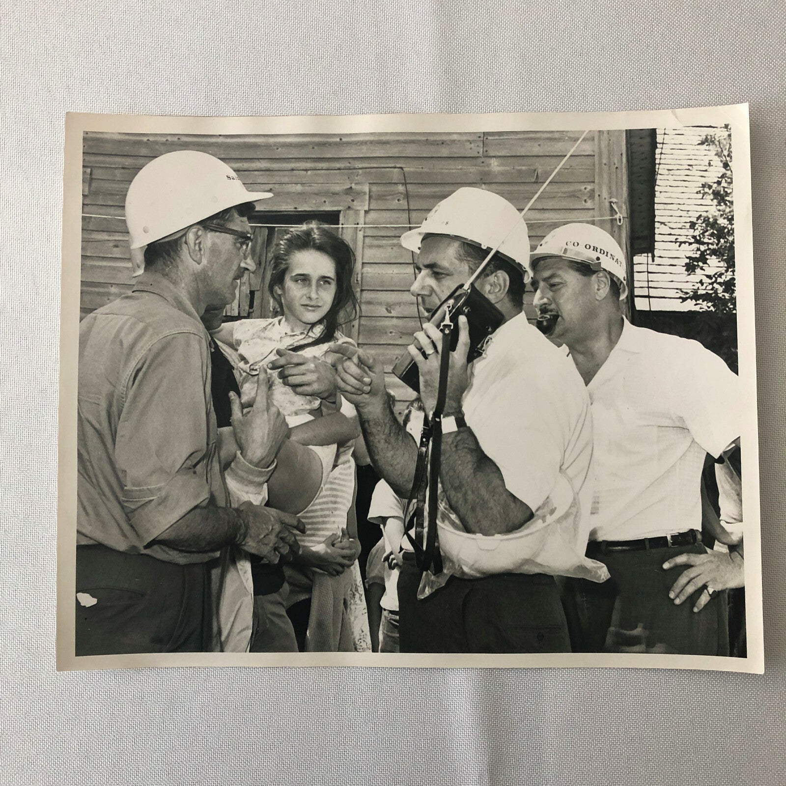 Vintage Press Photo Photograph - Rescue Workers Carrying Children Disaster 