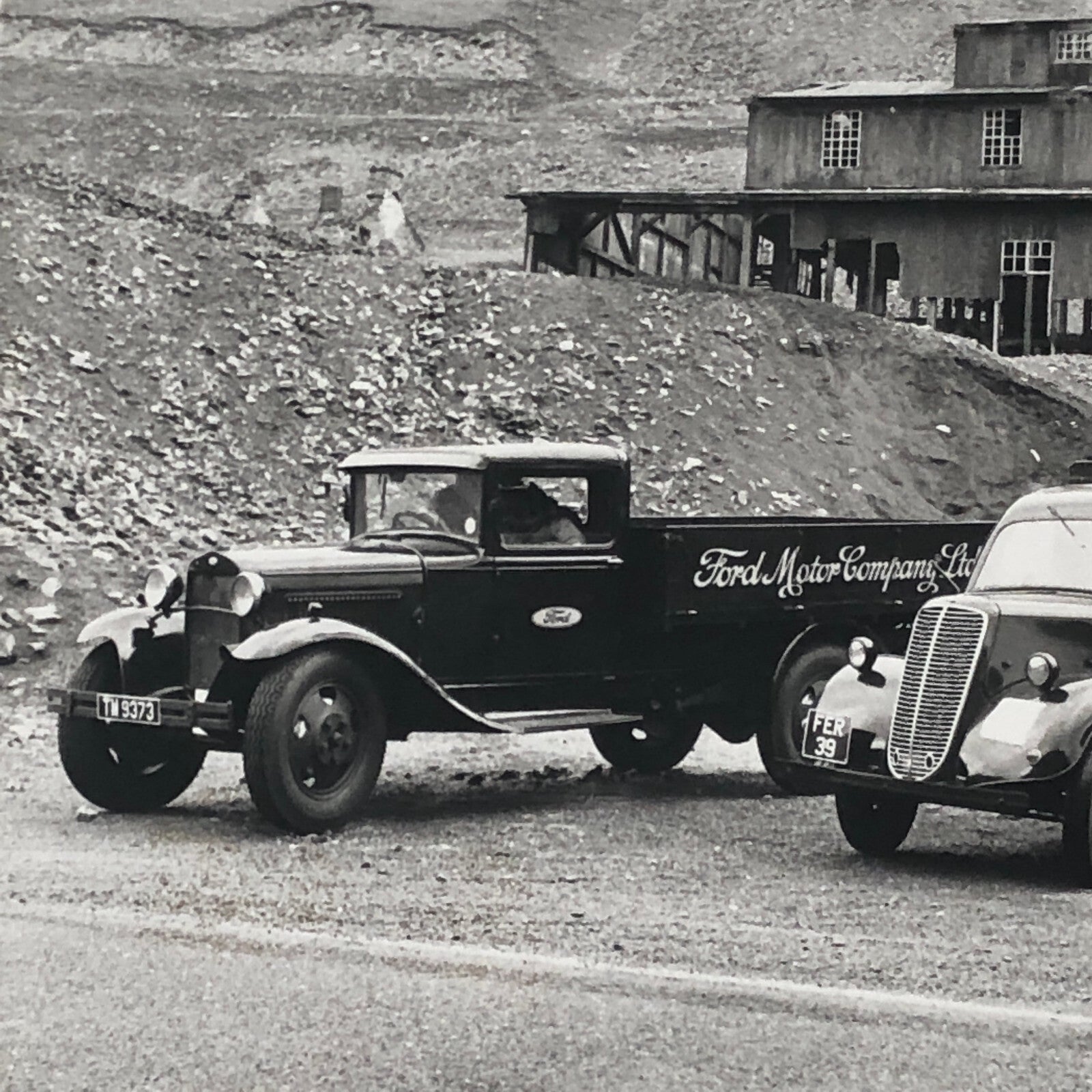 Vintage Ford of Britain Car and Truck Press Photo Photograph Print 