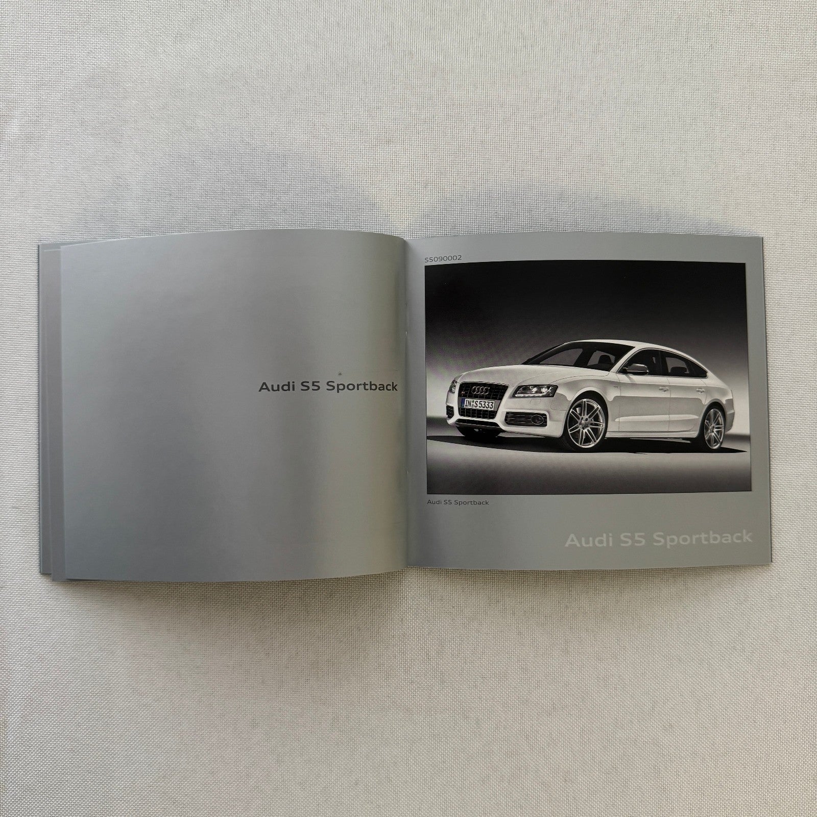 2009 Audi Factory Press Kit Photo CD Brochure Audi R8 Spyder S5 Sportback