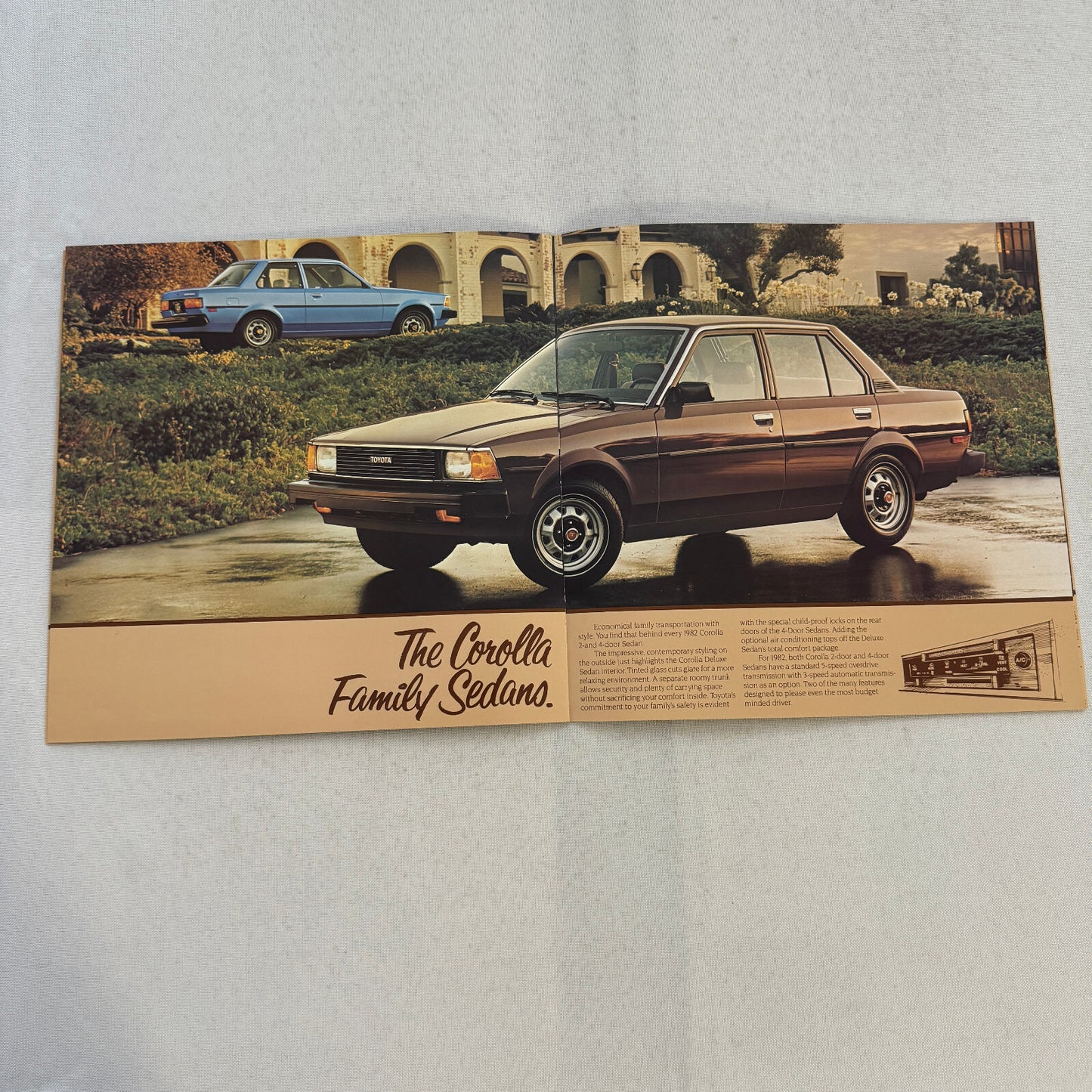 1982 Toyota Corolla Car Sales Brochure Catalog DLX SR5 Coupe Hardtop Wagon