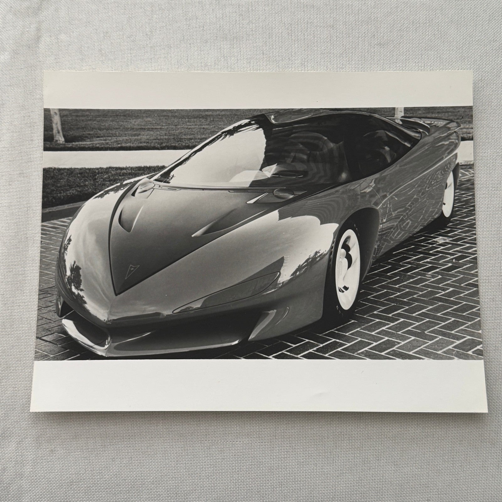 Pontiac Banshee Concept Car Prototype GM General Motors Press Photo Photograph