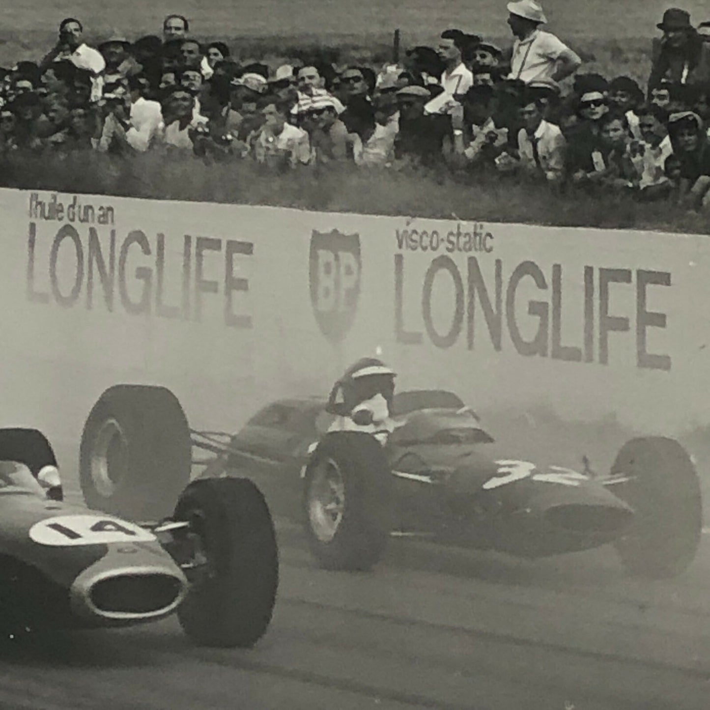 Vintage Racing Photo Photograph Reims 1968 Denny Hulme McLaren + 