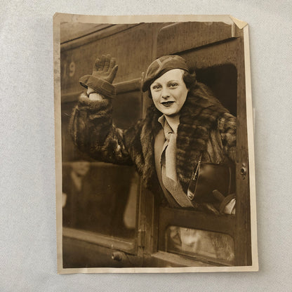 Press Photo Photograph Actress Rene Gadd Travels to Hollywood Stage Film 1933
