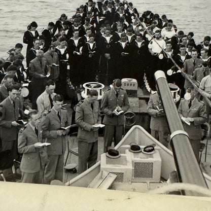 Royal Canadian Navy HMCS Crusader Military Ship Boat Destroyer 1954 Crew