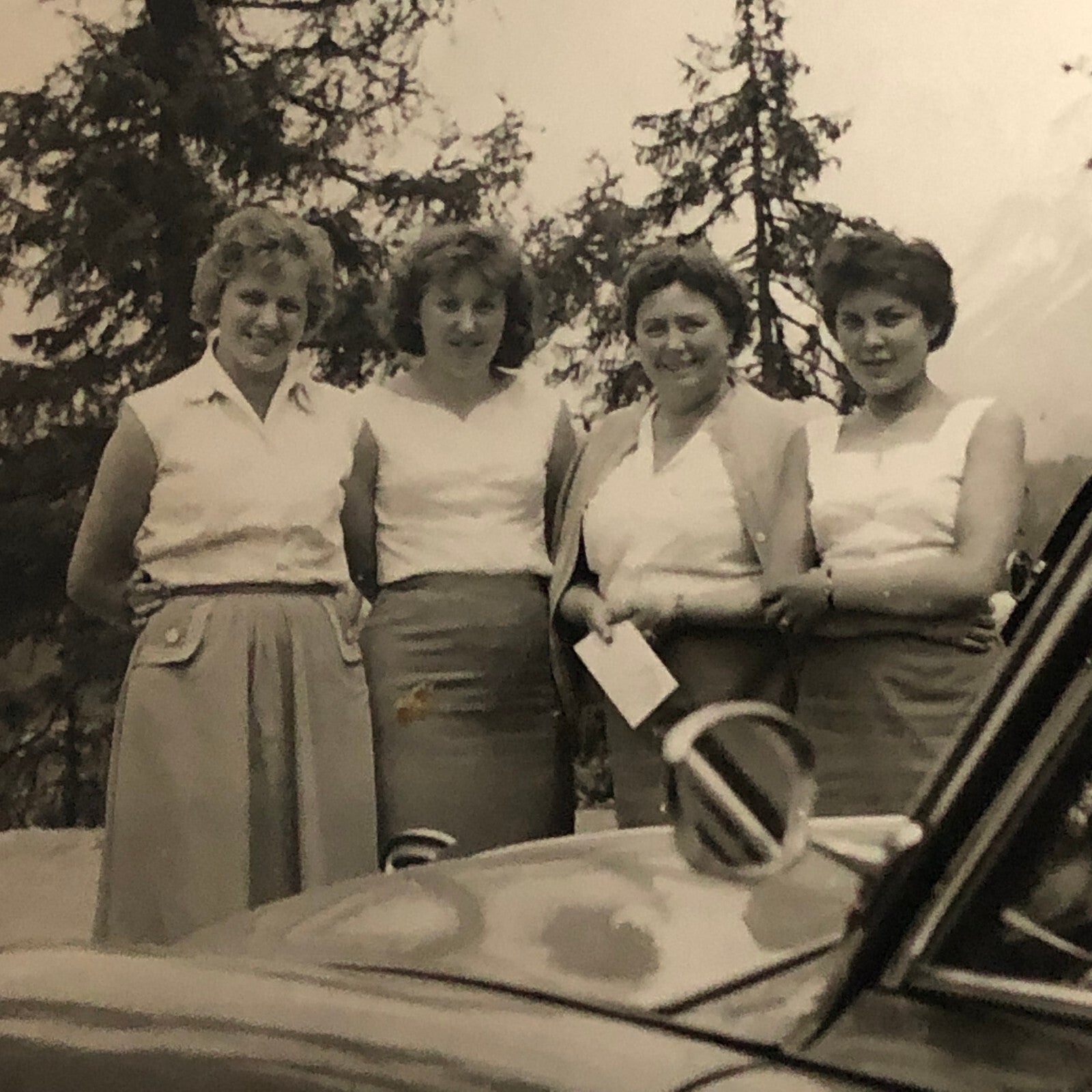 Vintage Photo Photograph Snapshot Women with Car Automobile Germany + AL22SM2