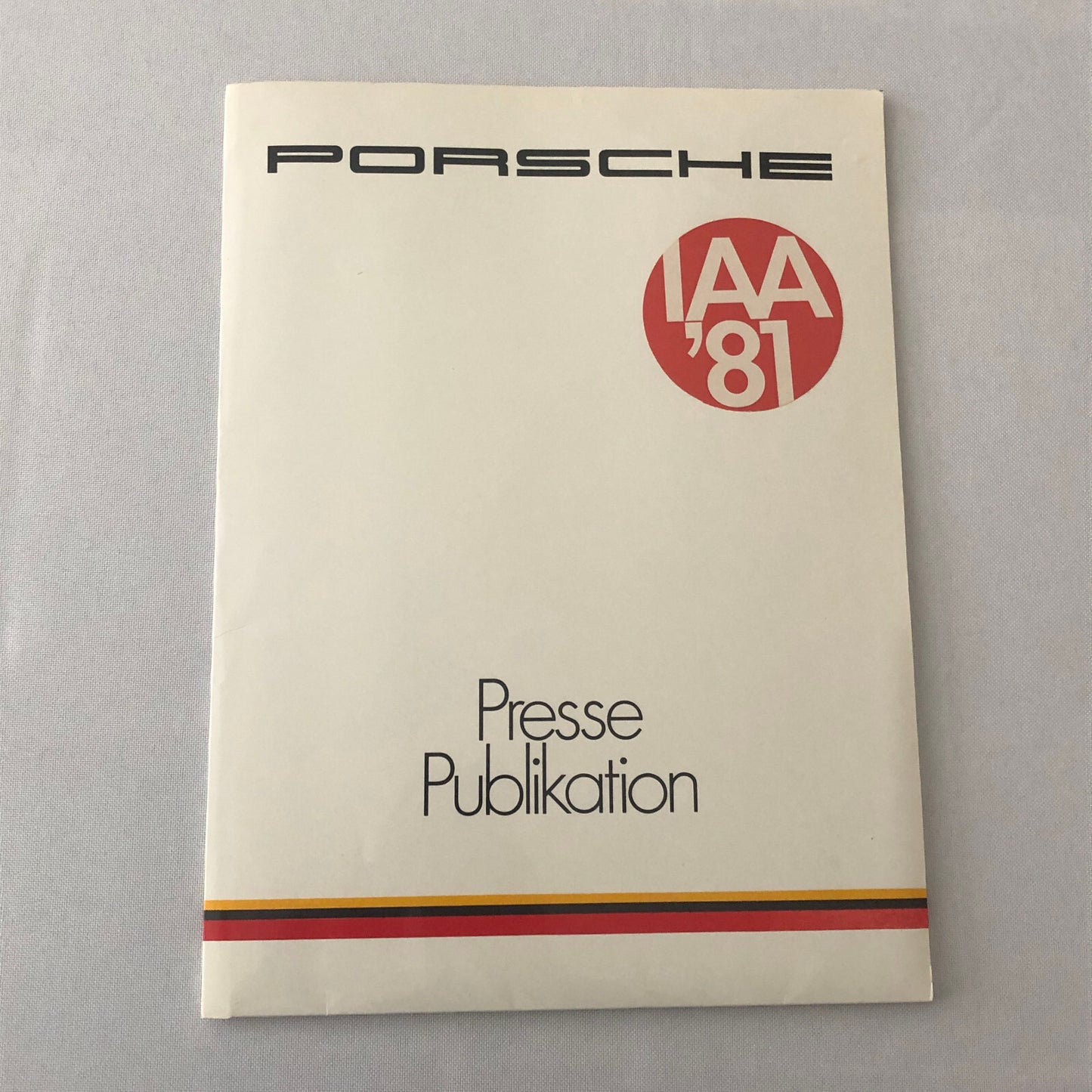1981 1982 Porsche Press Kit w/ Photos 944 928 924 911SC 911 Turbo + GERMAN TEXT