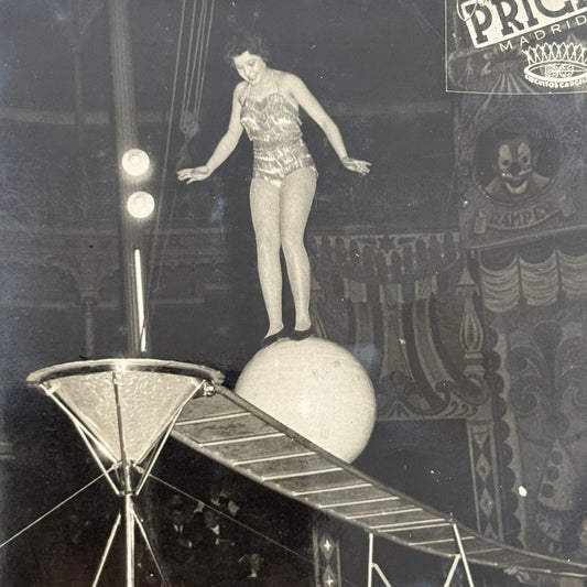 Circus Balancing Act Photo Photograph Maria Luisa Madrid Spain