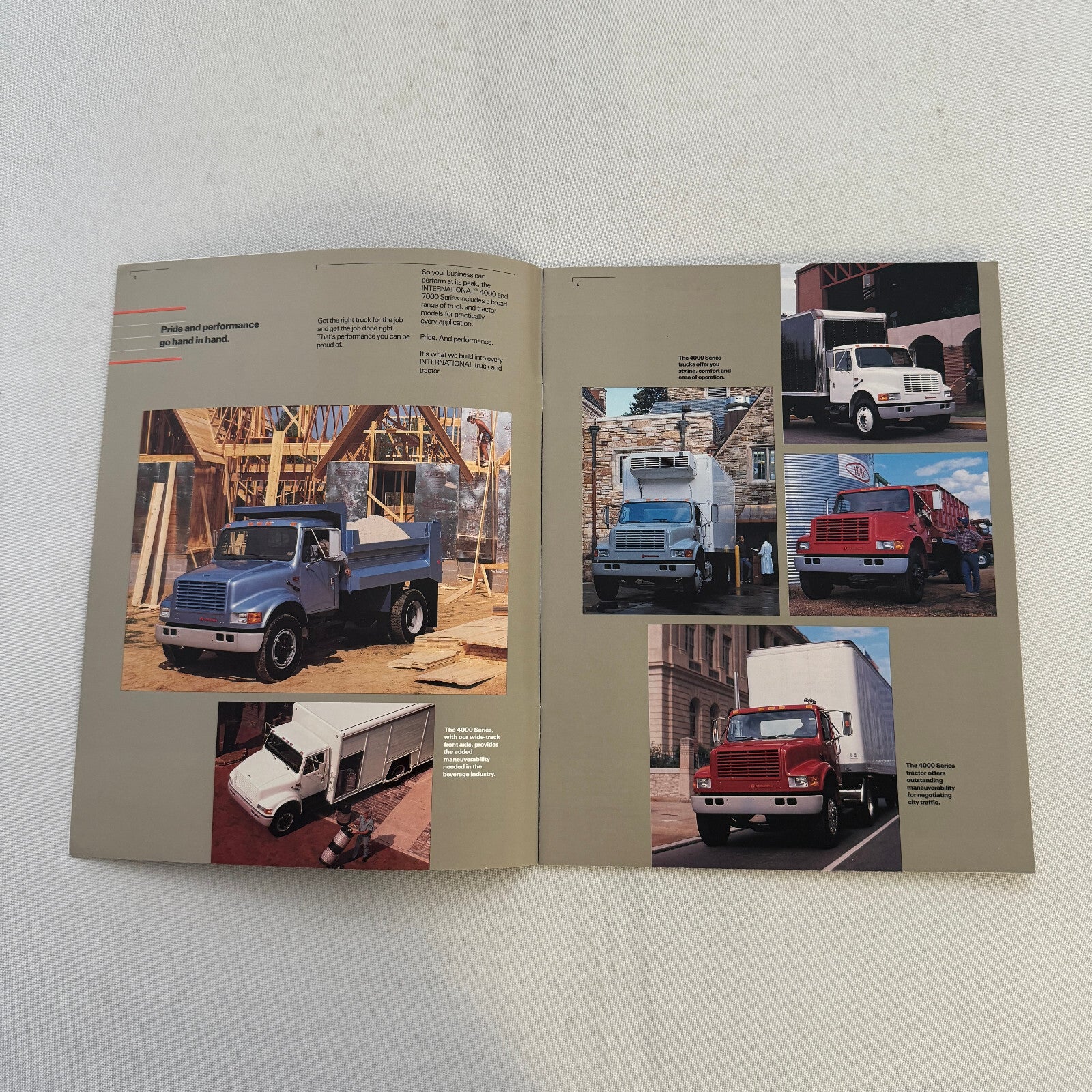 International 4000 and 7000 Series Truck Sales Brochure Catalog Advertising