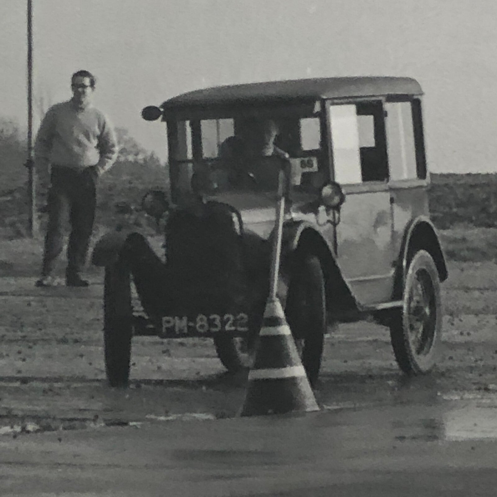 Vintage Antique Car Rally Photo Photograph Print - Guy Griffiths Tag REA22E4