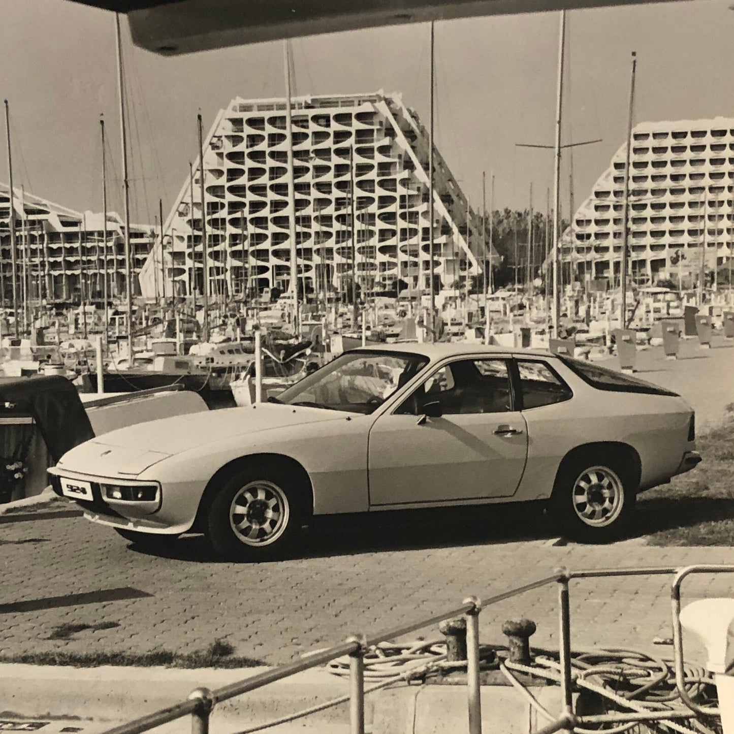 Vintage Porsche 924 Coupe Factory Werkfoto Press Photo Photograph