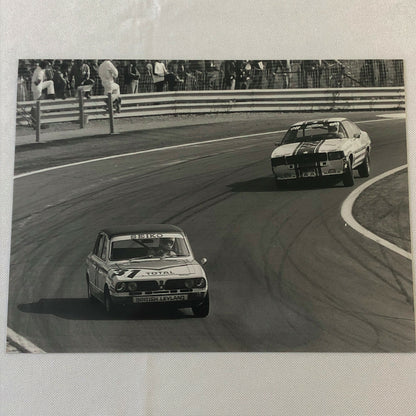 Vintage Racing Photo Photograph 1976 500 KMs de Dijon British Leyland Car + 