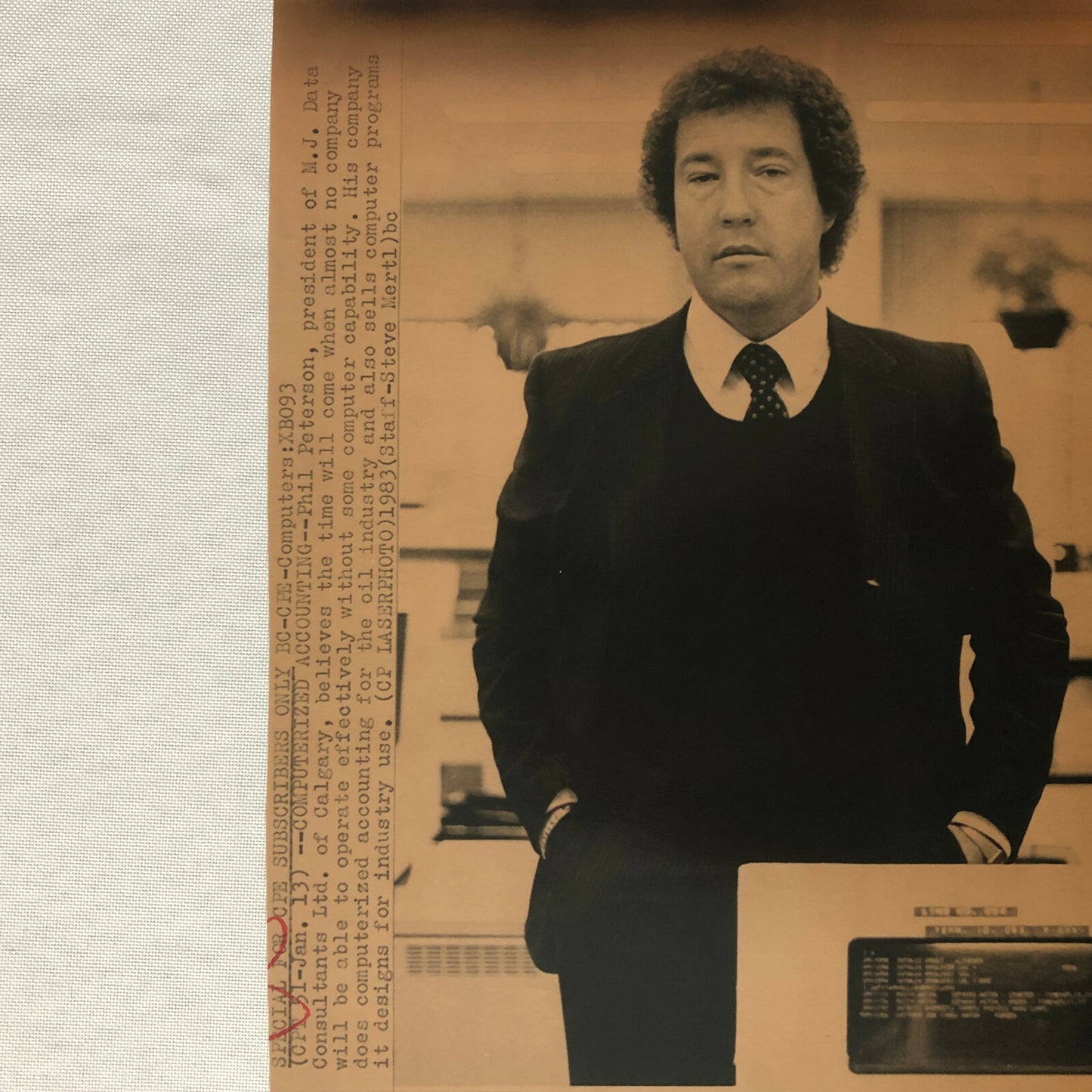 Vintage Press Photo Photograph Montreal 1983 Computer Business Prediction 