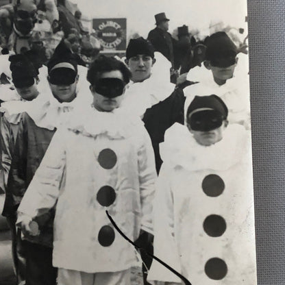 Vintage Press Photo Photograph Madrid Spain Carnival Costumes 1932