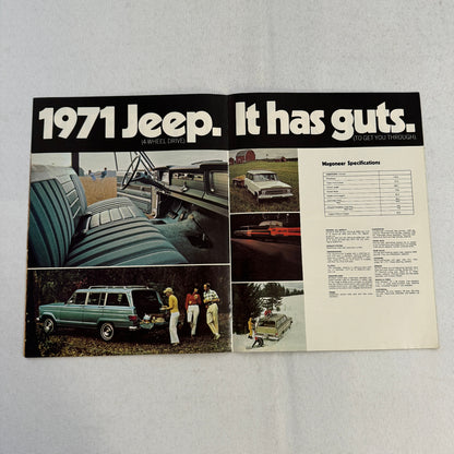 1971 Jeep Sales Brochure Catalog Universal Wagoneer Gladiator Jeepster Commando