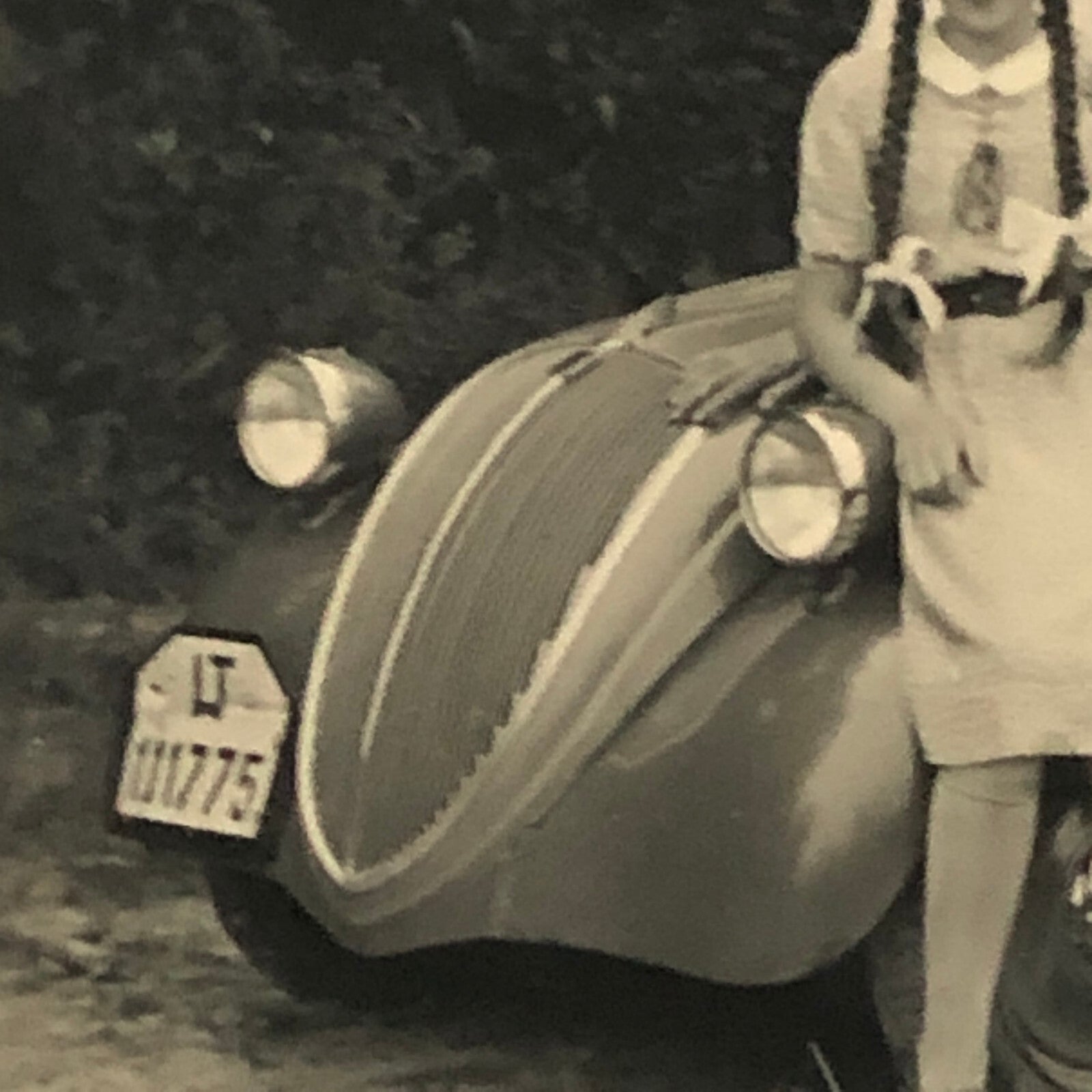 Vintage Photo Photograph Young Couple Man Woman with Small Car Tag AL22SM2