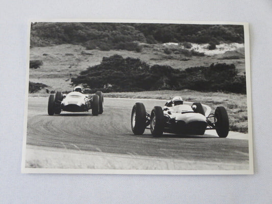 Vintage Racing Photo Photograph John Surtees Bruce McLaren 1962 South Africa 
