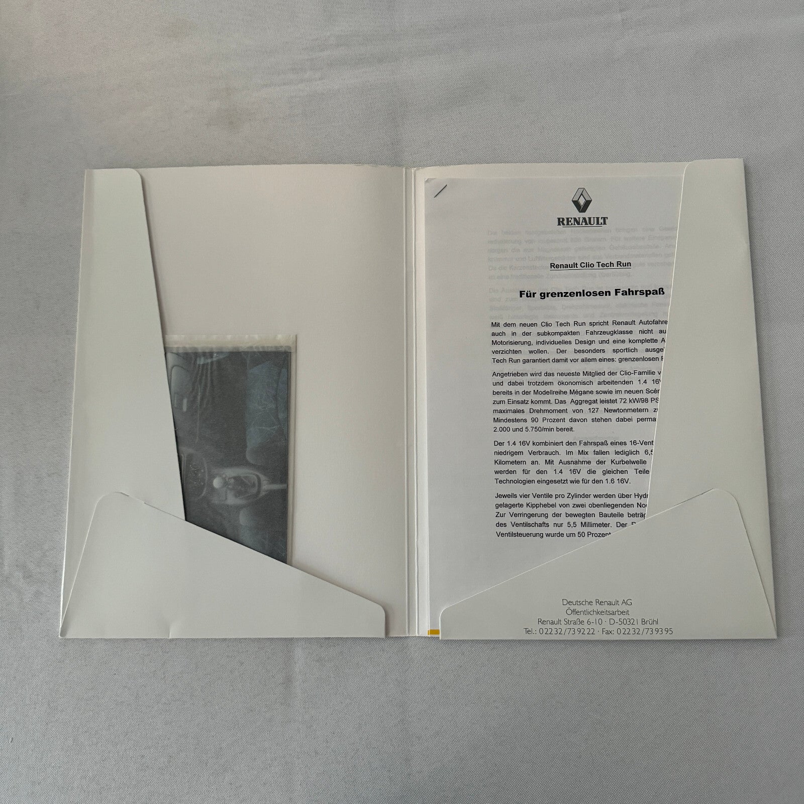 1999 Renault Clio Tech Run Car Press Kit Brochure Photos German Language