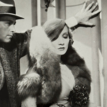 Vintage Movie Still Press Photo Photograph Marlene Dietrich Unidentified Actor