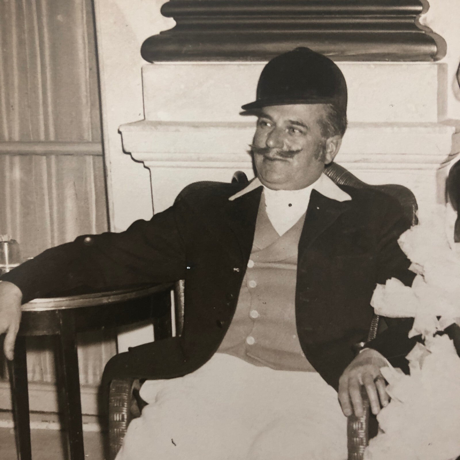 Vintage Press Photo photograph 1933 Naughty Nineties Party Costumes UK London