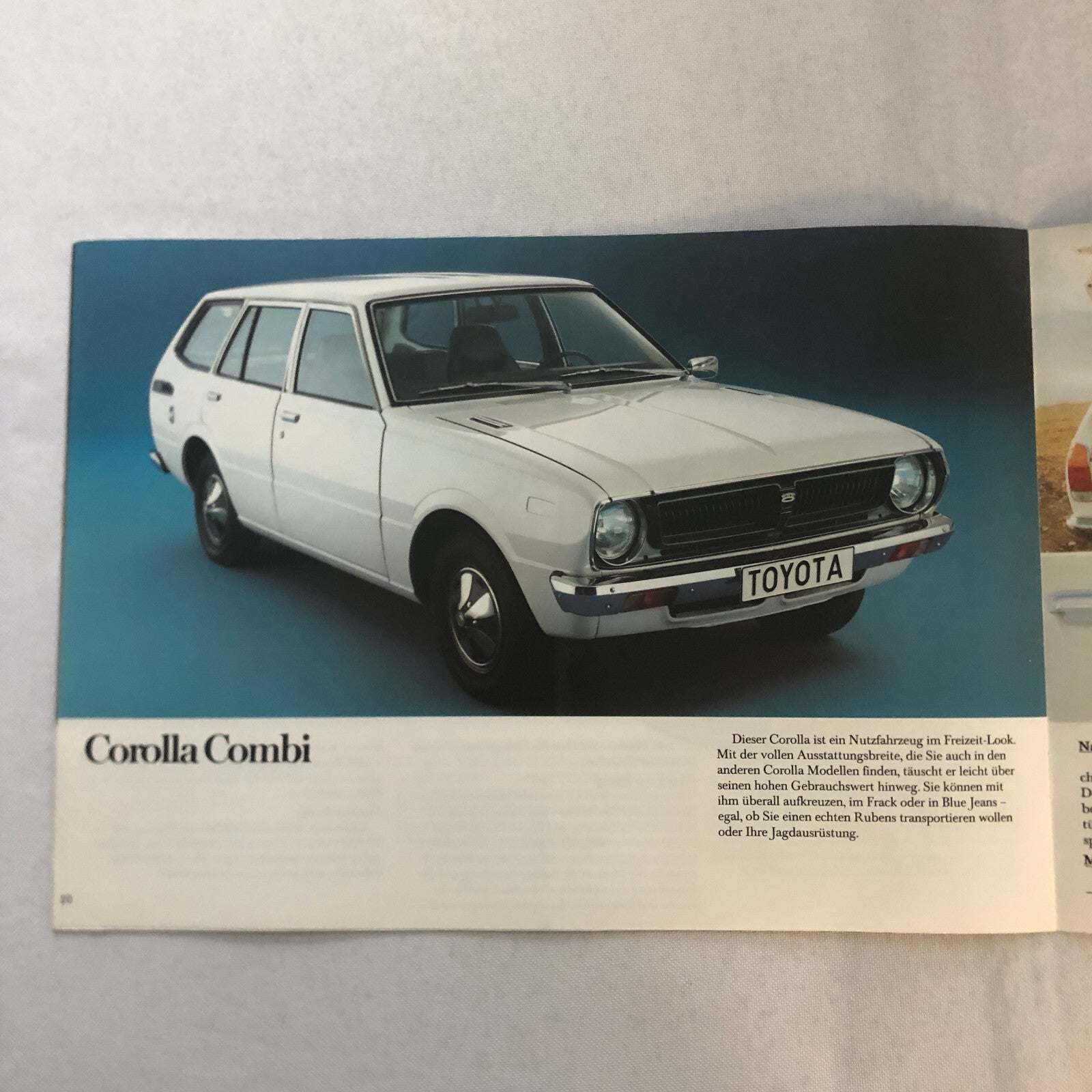 Toyota Corolla Car Sales Brochure Catalog 2 Door 4 Door Coupe Combi Wagon GERMAN