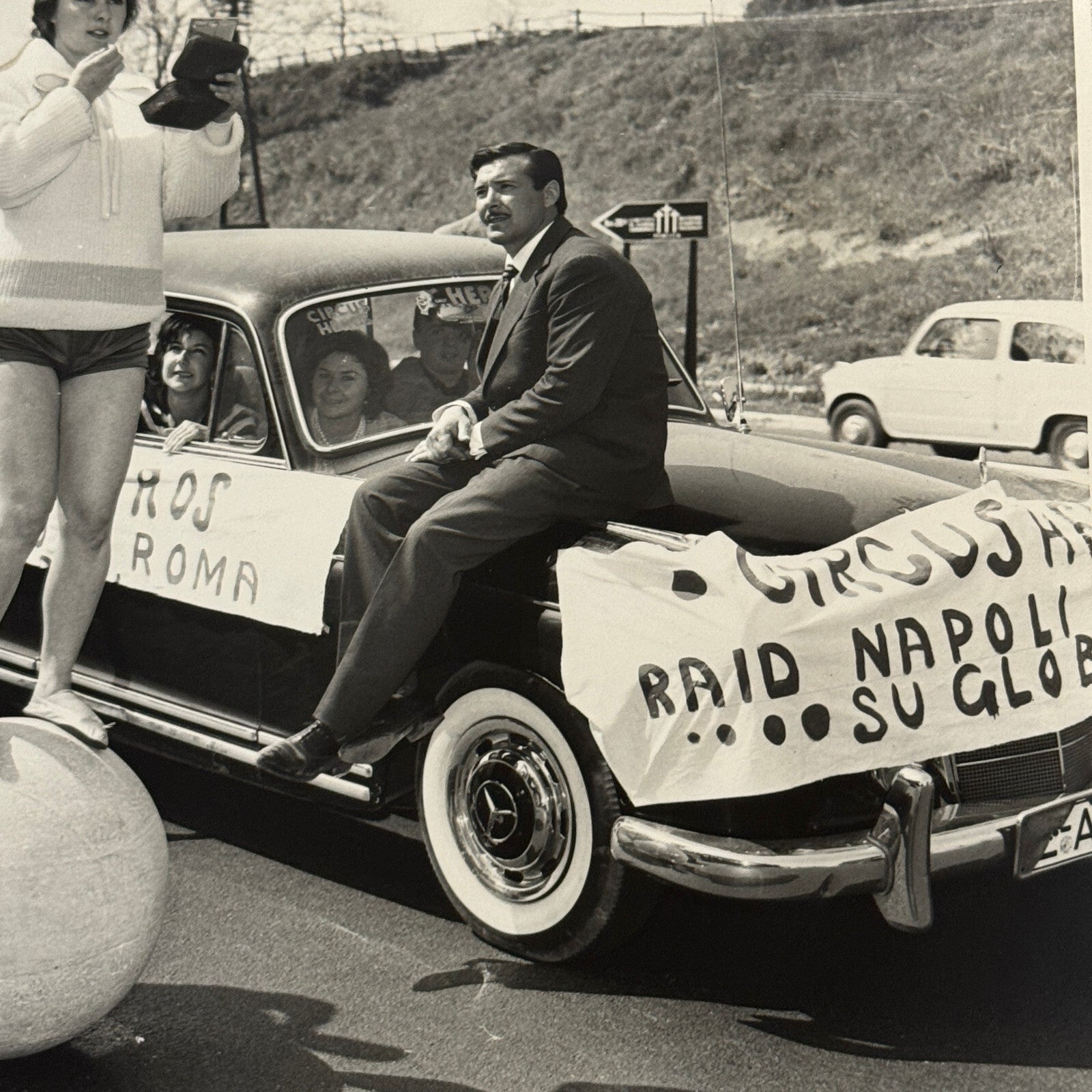 Vintage Italian Circus Act Press Photo Photograph Beautiful Women Balancing Act