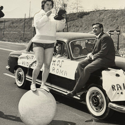 Vintage Italian Circus Act Press Photo Photograph Beautiful Women Balancing Act