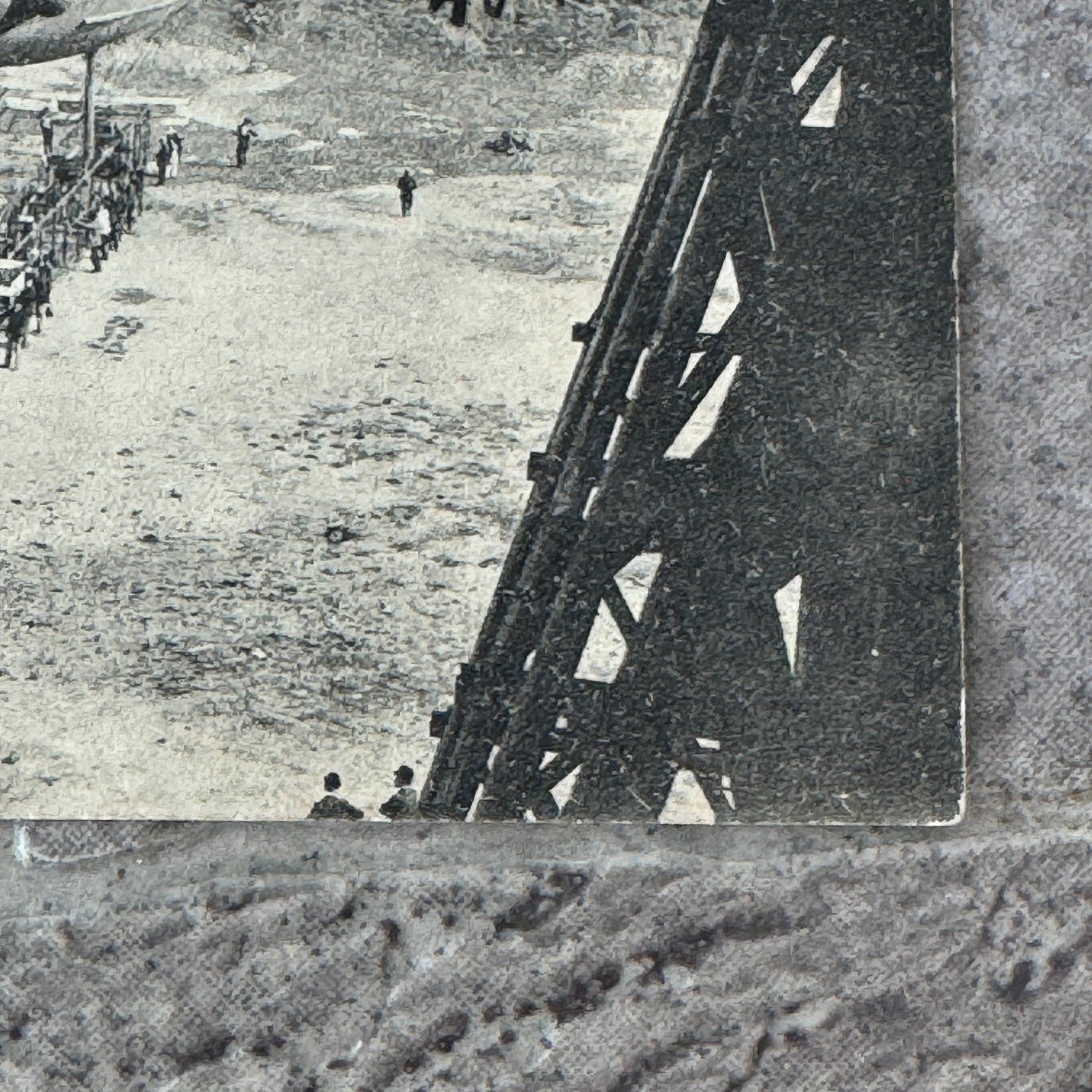 Vintage Zeppelin Airship Dirigible Postcard Post Card French Ville de Paris