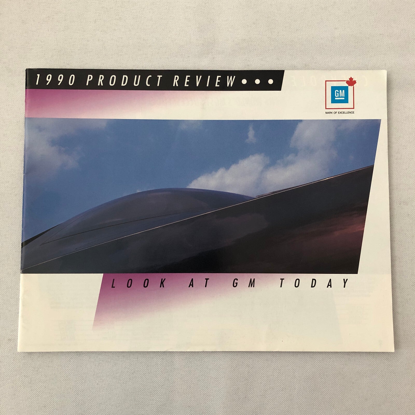 1990 General Motors GM Sales Brochure Catalog Pontiac Chevrolet GMC Cadillac +