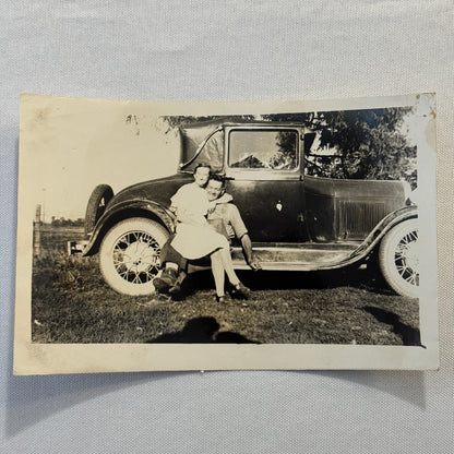 Vintage Car Automobile Photo Photograph Print Snapshot Couple Man Woman