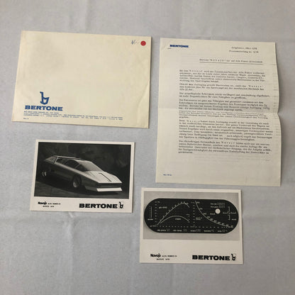 1976 Bertone Alfa Romeo 33 Navajo Concept Car Prototype Press Kit with Photos