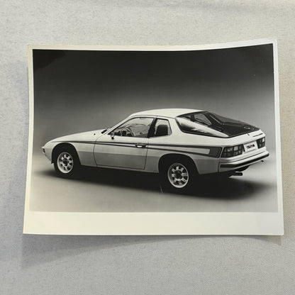 Porsche 924 Car Factory Press Photo Photograph Vintage 1977