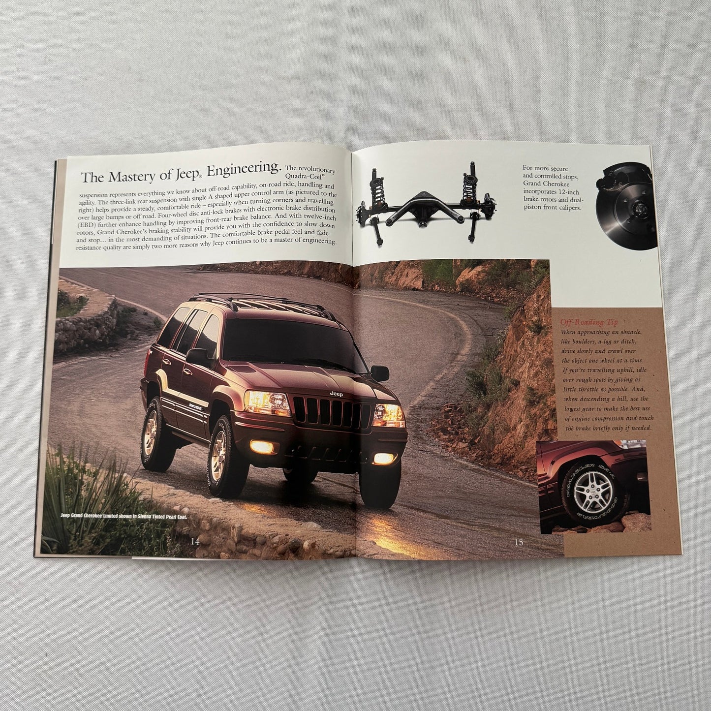 2000 Jeep Grand Cherokee SUV Car Sales Brochure Catalog Advertising Canadian