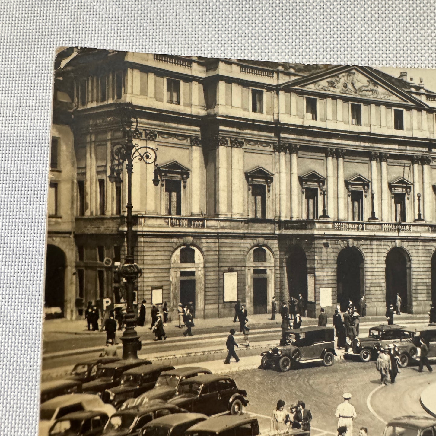 Vintage Italian Postcard Post Card Piazza E Teatro Alla Scala Cars Automobile