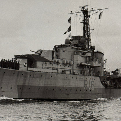 Royal Canadian Navy HMCS Crescent Military Boat Ship Photo Photograph 1946