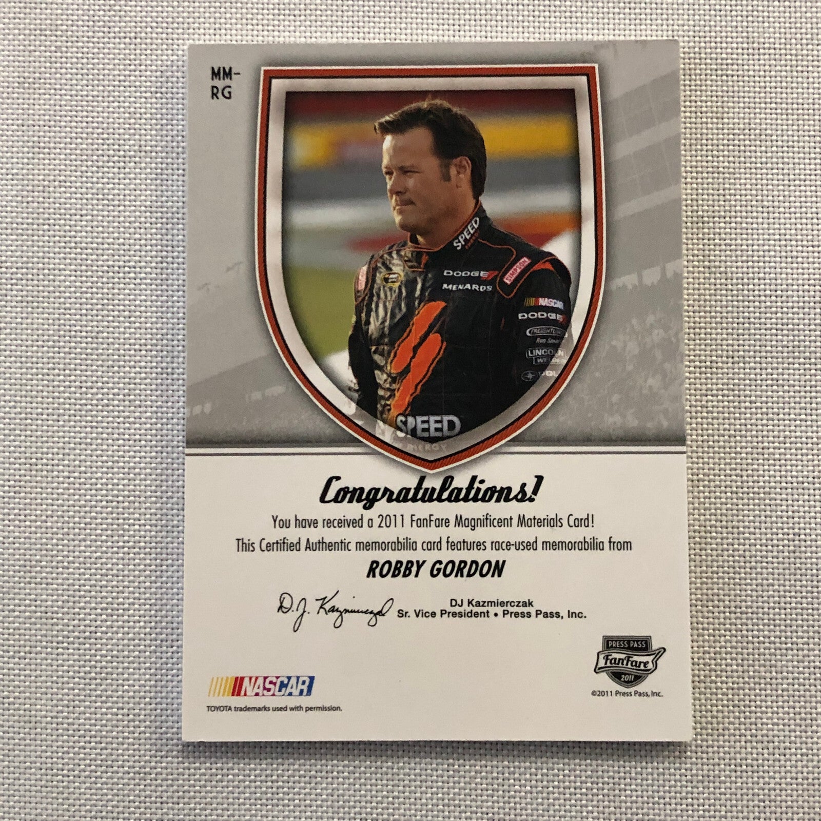 2011 Press Pass Fanfare Robby Gordon Race Used Glove Relic Card NASCAR /199