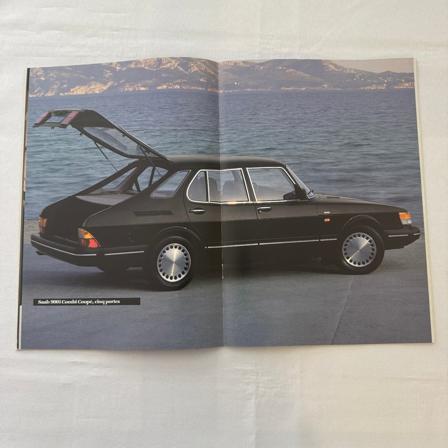 1987 Saab 900i Car Sales Brochure Catalog Vintage Saab 900 FRENCH European