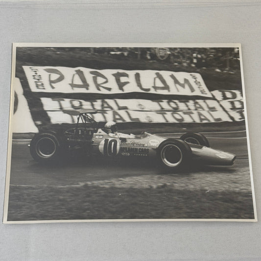 Vintage Racing Photo Bruce McLaren M7A 1968 French Grand Prix Race Motorsport