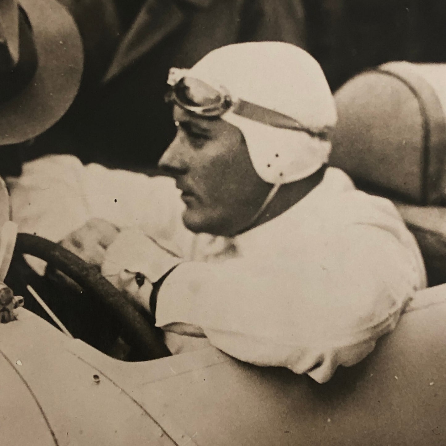 Press Photo Photograph Hans Stuck Racing Speed Record Avus Berlin 1934 LNA Photo