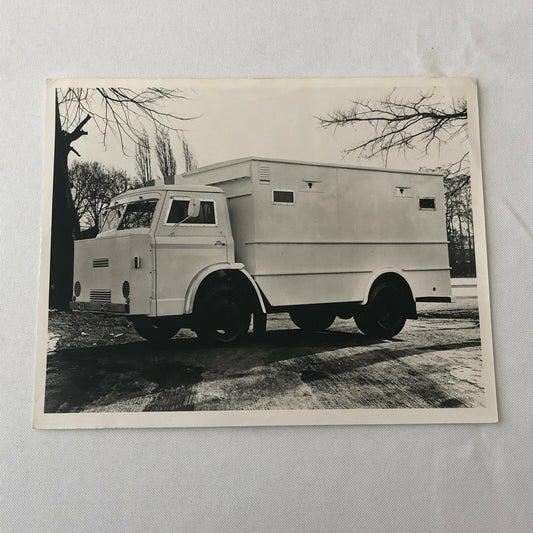 Vintage Ford D300 Armored Truck Factory Press Photo Photograph UK 1970 ?  