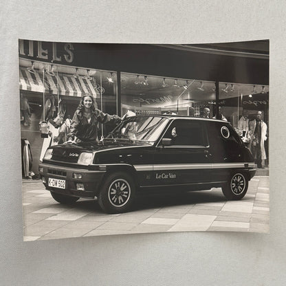 1980 Renault Press Kit Le Car Van Vagabund Renault ELF 20 Racing Car GERMAN