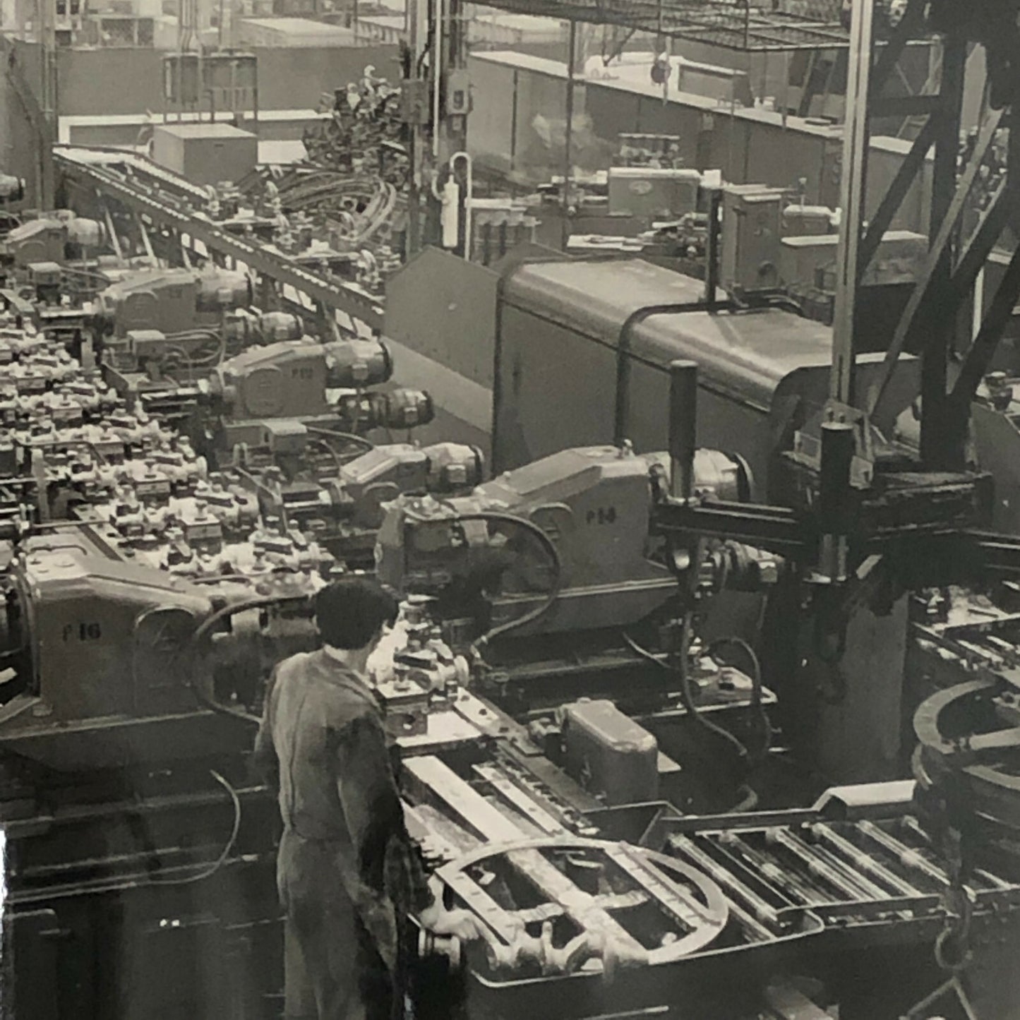 Vintage Renault Factory Building Press Photo Photograph Print Machines Worker +