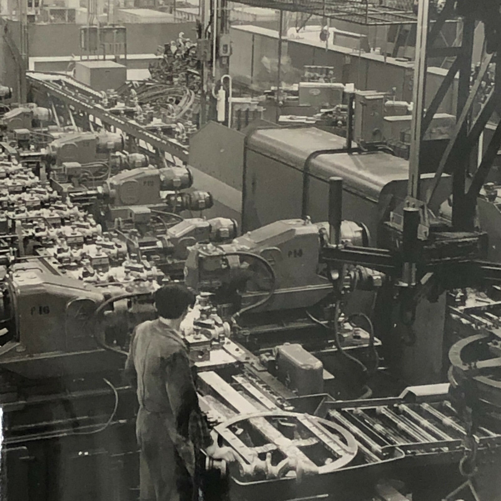 Vintage Renault Factory Building Press Photo Photograph Print Machines Worker +
