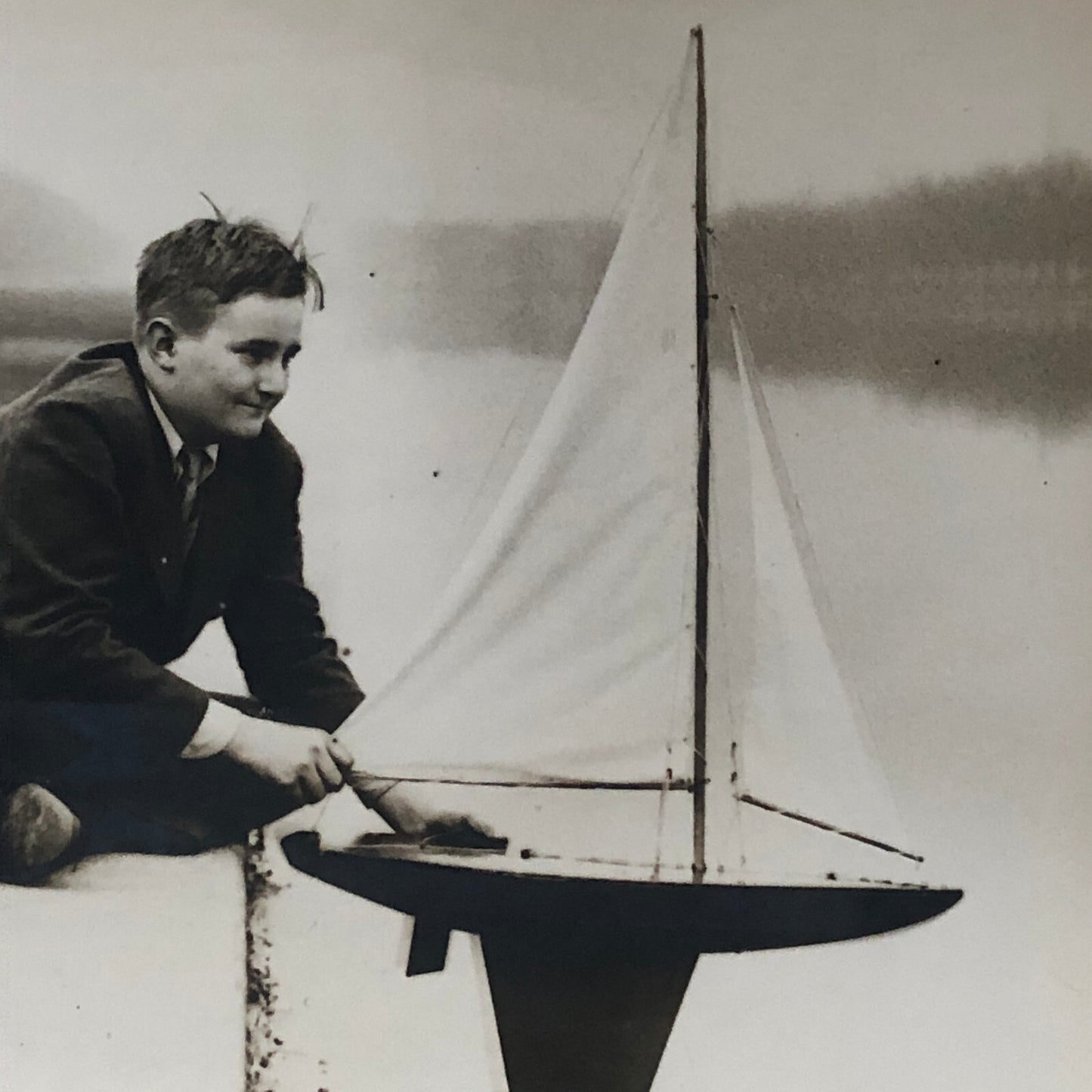 Press Photo Photograph Child with Toy Boat Lincoln Memorial Reflecting Pool 1932