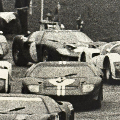 Vintage Racing Photo Ford GT40 Porsche