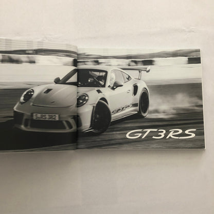 Porsche 911 GT3 RS Sales Brochure Catalog Hardbound Book Porsche GT3RS GERMAN
