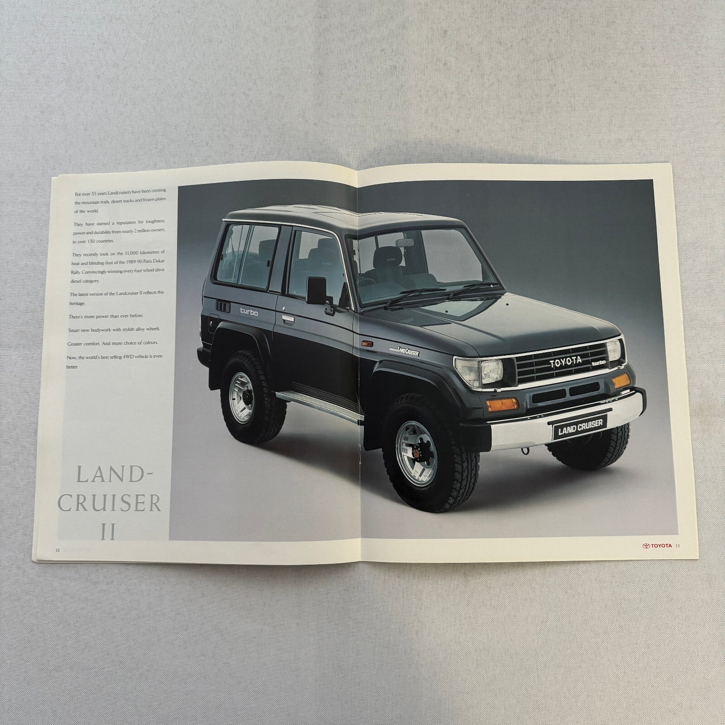 1990 Toyota Corolla 4WD Estate Previa Van Landcruiser Sales Brochure Catalog UK