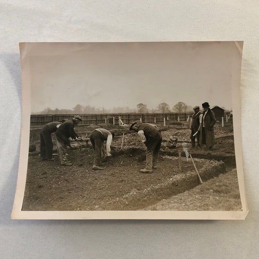 Vintage Press Photo Photograph UK Construction Homes for Disabled Veterans 1933