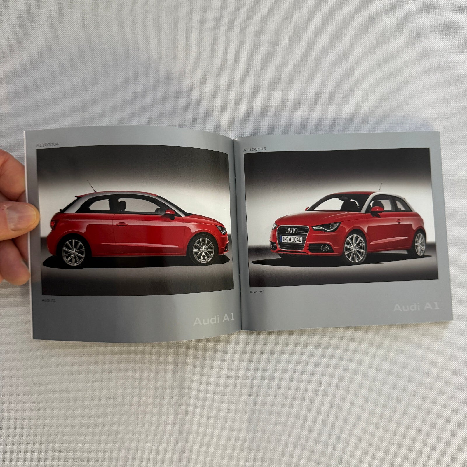 Audi A1 Press Kit Media Brochure Photo CD GERMAN Text